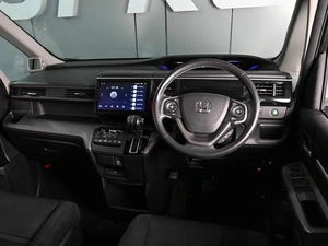 Минивэн Honda Stepwgn Spada 2019 года, 2379000 рублей, Ростов-на-Дону