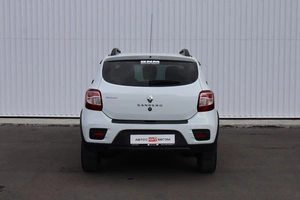 Хэтчбек Renault Sandero 2019 года, 1200000 рублей, Брянск