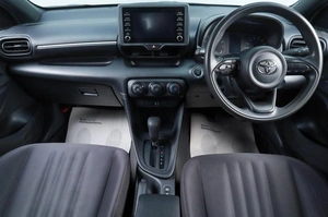 Хетчбэк Toyota Yaris 2020 года, 1279000 рублей, Челябинск
