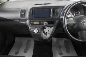 Минивэн Toyota Wish 2008 года, 899000 рублей, Барнаул