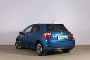 Хетчбэк Toyota Auris 2012 года, 1089000 рублей, Новосибирск