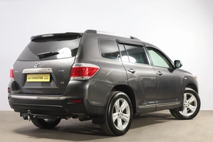 Внедорожник Toyota Highlander 2011 года, 1799000 рублей, Новосибирск