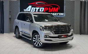 Внедорожник Toyota Land Cruiser 2018 года, 6900000 рублей, Красноярск