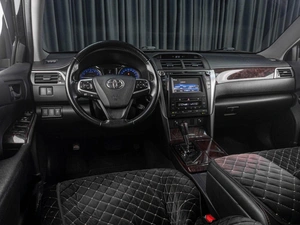 Седан Toyota Camry 2015 года, 2219000 рублей, Тюмень