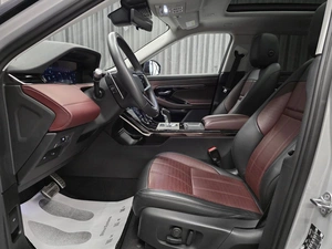 Внедорожник Land Rover Range Rover Evoque 2021 года, 4700000 рублей, Красноярск
