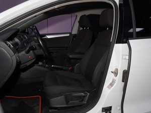 Седан Volkswagen Jetta 2017 года, 1199999 рублей, Тверь