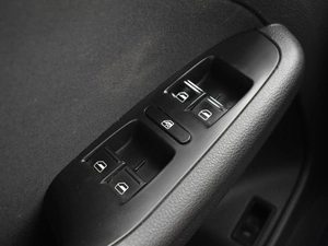 Седан Volkswagen Jetta 2012 года, 1019900 рублей, Казань