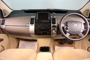 Лифтбек Toyota Prius 2008 года, 679000 рублей, Тюмень