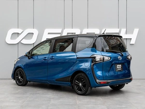 Минивэн Toyota Sienta 2019 года, 1440000 рублей, Краснодар