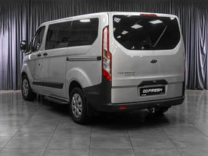 Минивэн Ford Tourneo Custom 2017 года, 2139000 рублей, Тюмень