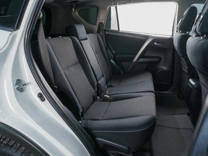 Внедорожник Toyota RAV4 2017 года, 2369000 рублей, Сургут