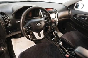 Хетчбэк Kia Ceed 2010 года, 579000 рублей, Челябинск