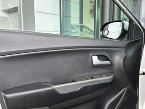 Седан Kia Rio 2017 года, 1230000 рублей, Уфа