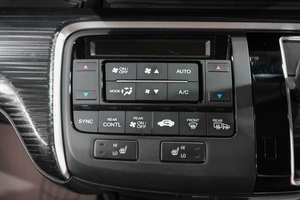 Минивэн Honda Stepwgn Spada 2015 года, 1799000 рублей, Новокузнецк