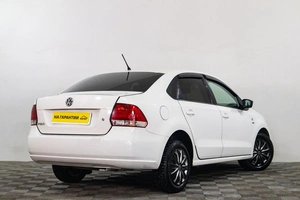 Седан Volkswagen Polo 2013 года, 759000 рублей, Сургут