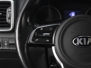 Внедорожник Kia Sportage 2019 года, 1960000 рублей, Омск