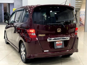 Минивэн Honda Freed 2010 года, 987000 рублей, Солонцы