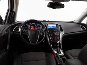 Хетчбэк Opel Astra 2012 года, 949999 рублей, Москва