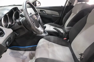 Седан Chevrolet Cruze 2011 года, 649000 рублей, Новокузнецк