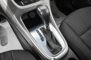 Хетчбэк Opel Astra 2012 года, 649000 рублей, Барнаул