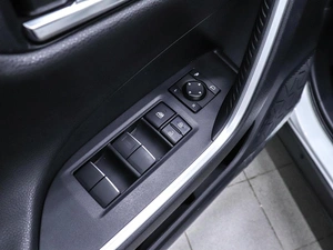 Внедорожник Toyota RAV4 2021 года, 3895000 рублей, Красноярск