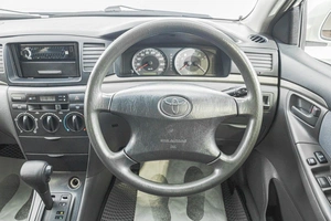 Седан Toyota Corolla 2005 года, 699000 рублей, Барнаул