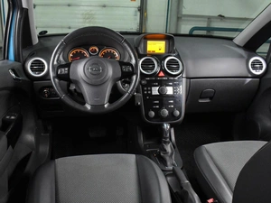 Хетчбэк Opel Corsa 2010 года, 699000 рублей, Воронеж