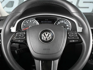 Внедорожник Volkswagen Touareg 2015 года, 2569000 рублей, Аксай