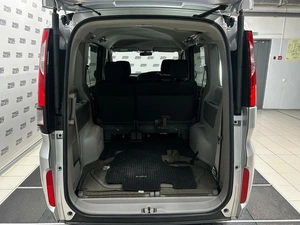 Минивэн Honda Stepwgn 2016 года, 1668600 рублей, Красноярск