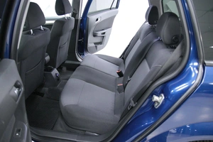 Хетчбэк Opel Astra 2008 года, 638000 рублей, Солонцы
