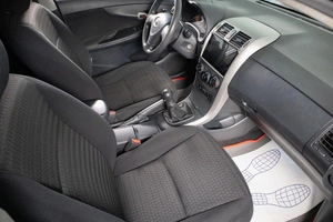 Седан Toyota Corolla 2007 года, 819000 рублей, Сургут