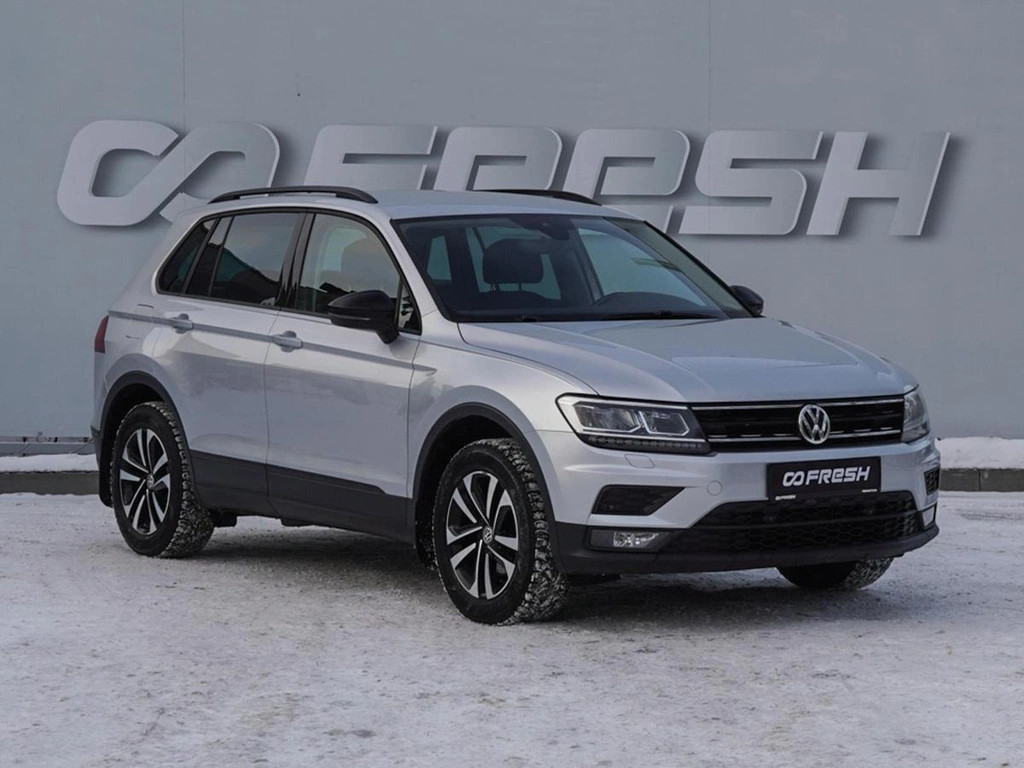 Внедорожник Volkswagen Tiguan 2019 года, 2350000 рублей, Волгоград