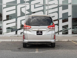 Минивэн Honda Freed+ 2017 года, 1299000 рублей, Краснодар