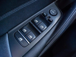 Седан BMW 5 серия 2018 года, 3299000 рублей, Волгоград