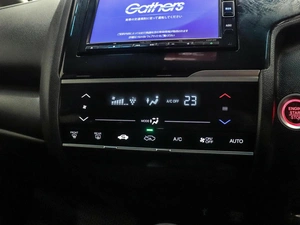 Хетчбэк Honda Fit 2019 года, 1380000 рублей, Красноярск