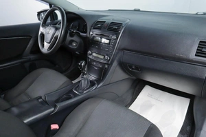 Седан Toyota Avensis 2009 года, 859000 рублей, Челябинск