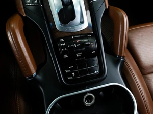 Внедорожник Porsche Cayenne S 2016 года, 3709000 рублей, Тюмень