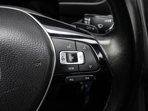 Внедорожник Volkswagen Tiguan 2019 года, 2330000 рублей, Краснодар