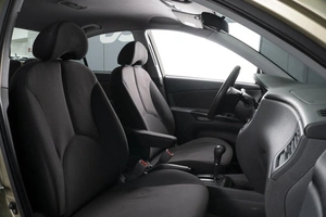Седан Kia Rio 2010 года, 590000 рублей, Омск