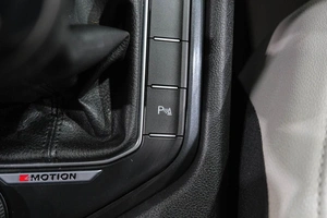 Внедорожник Volkswagen Tiguan 2019 года, 2669000 рублей, Новокузнецк