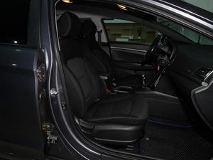 Седан Hyundai Elantra 2018 года, 948000 рублей, Тверь