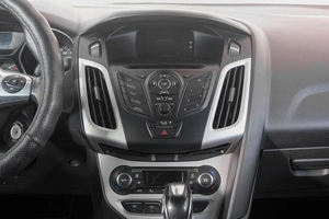 Седан Ford Focus 2013 года, 679000 рублей, Кемерово