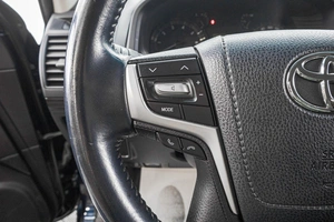 Внедорожник Toyota Land Cruiser Prado 2018 года, 4789000 рублей, Барнаул