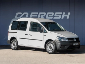 Фургон Volkswagen Caddy 2016 года, 1560000 рублей, Краснодар