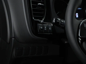 Внедорожник Mitsubishi Outlander 2018 года, 1718444 рублей, Москва