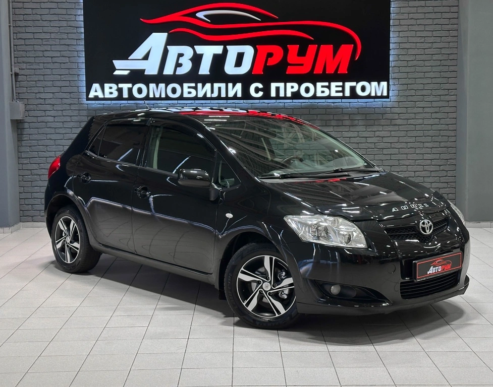 Хетчбэк Toyota Auris 2008 года, 797000 рублей, Красноярск