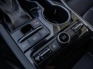 Седан Kia K5 2020 года, 2312000 рублей, Волгоград