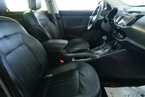 Внедорожник Kia Sportage 2011 года, 1499000 рублей, Омск