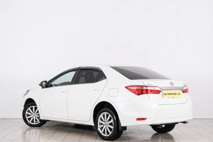 Седан Toyota Corolla 2013 года, 1299000 рублей, Красноярск