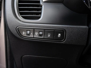 Хетчбэк Kia Rio X-Line 2018 года, 1690000 рублей, Краснодар